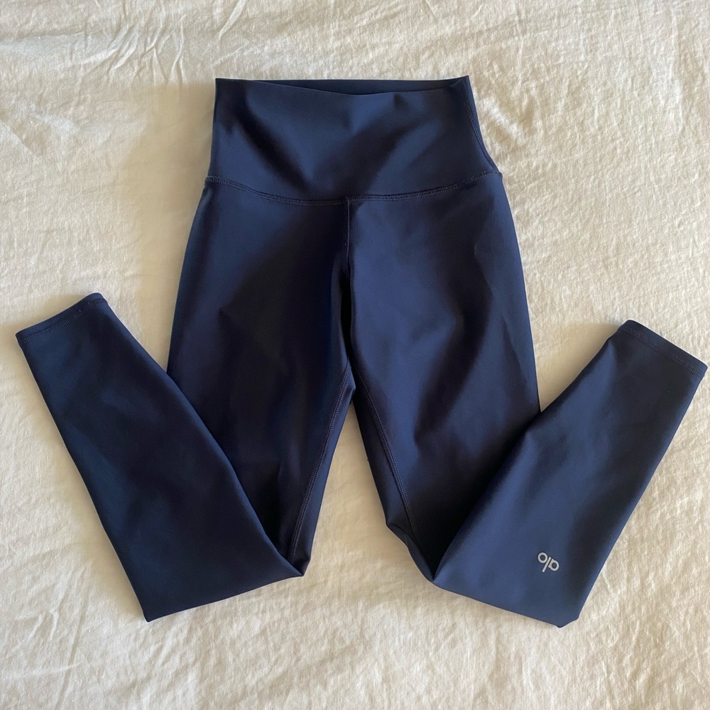 ALO Yoga 7/8 High-Waist Air Lift Legging Size XS in True Navy